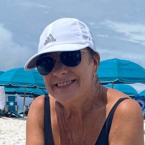 Meet your Posher, Pamela